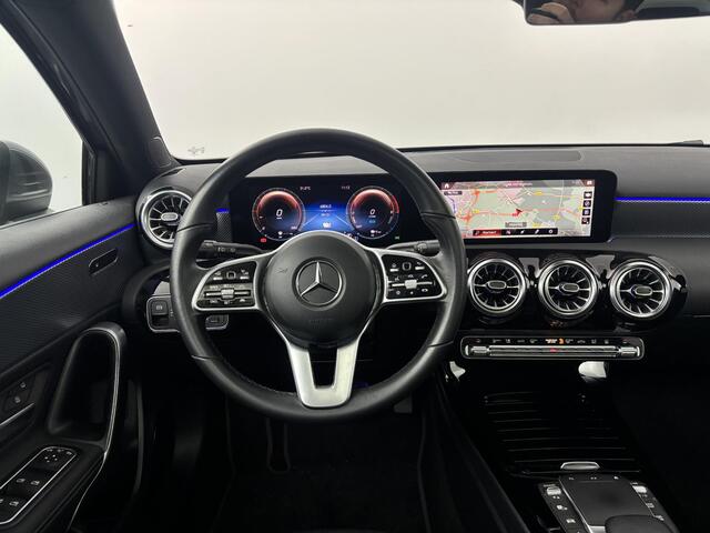 Mercedes-Benz A-KLASSE 250 e Business Solution Luxury Limited | Panoramadak | Sfeerverlichting | Camera |