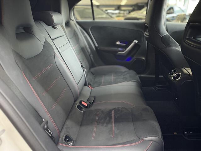 Mercedes-Benz A-KLASSE 180 AMG Line
