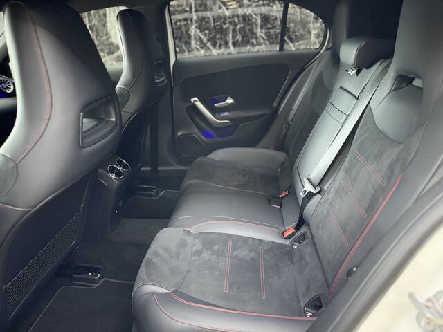 Mercedes-Benz A-KLASSE 180 AMG Line