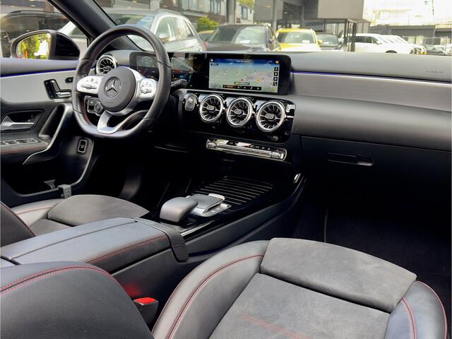Mercedes-Benz A-KLASSE 250 e AUT8 SOLUTION AMG LIMITED PANODAK NAVI CAMERA DIGI-DASH APPLE-CARPLAY LED LMV PDC
