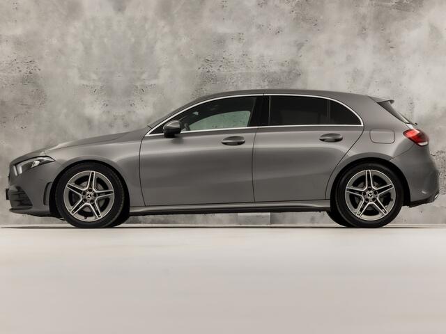 Mercedes-Benz A-KLASSE 200 AMG Sport 163Pk Automaat (GROOT NAVI, SFEERVERLICHTING, CAMERA, LEDER, STOELVERWARMING, SPORTSTOELEN, GETINT GLAS, LANE ASSIST, NIEUWE APK, NIEUWSTAAT)