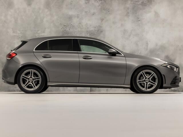 Mercedes-Benz A-KLASSE 200 AMG Sport 163Pk Automaat (GROOT NAVI, SFEERVERLICHTING, CAMERA, LEDER, STOELVERWARMING, SPORTSTOELEN, GETINT GLAS, LANE ASSIST, NIEUWE APK, NIEUWSTAAT)