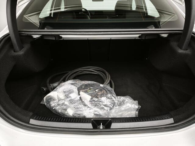 Mercedes-Benz A-KLASSE 250 e Business Solution Luxury Limited | Panorama-dak |