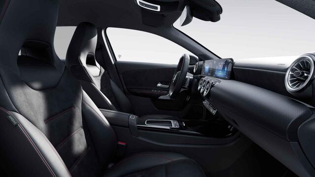 Mercedes-Benz A-KLASSE 250 e Star Edition AMG Line | Widescreen | Sfeerverlichting | Getint glas |