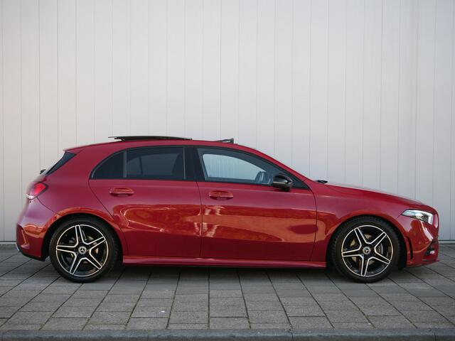 Mercedes-Benz A-KLASSE 180 Business Solution AMG 136 Pk Navi / DAB / Camera / 18 inch / Pano-dak