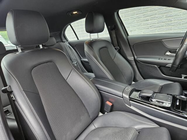 Mercedes-Benz A-KLASSE 180 Business Solution AMG Inclusief Afleveringskosten
