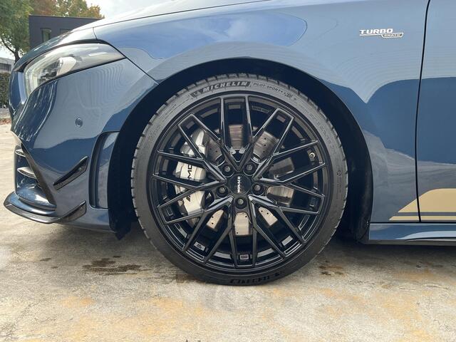 Mercedes-Benz A-KLASSE AMG 35 4MATIC Premium * Edition * Pano * Carplay * Head-up * Burmeister * Camera