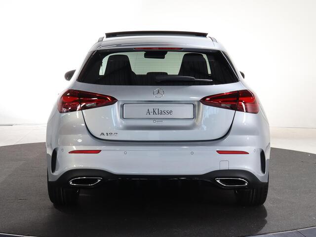 Mercedes-Benz A-KLASSE 180 Star Edition AMG Line | Nightpakket | Sfeerverlichting | MULTIBEAM LED | Stoelverwarming |