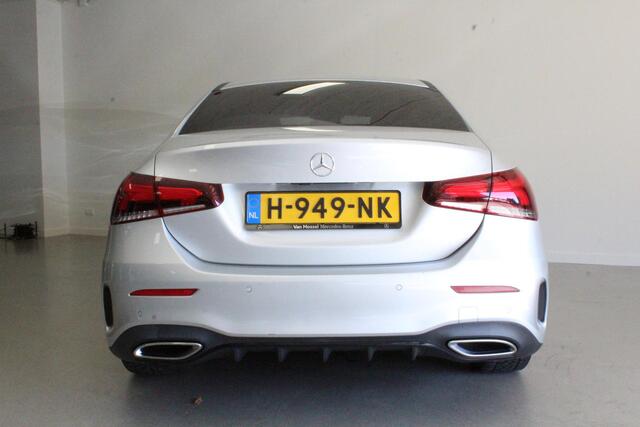 Mercedes-Benz A-KLASSE 180 Business Solution AMG | NL-AUTO+N.A.P! | CARPLAY | D-GLAS | CLIMA | PDC-V/A | CAMERA | 18'LMV | LED |