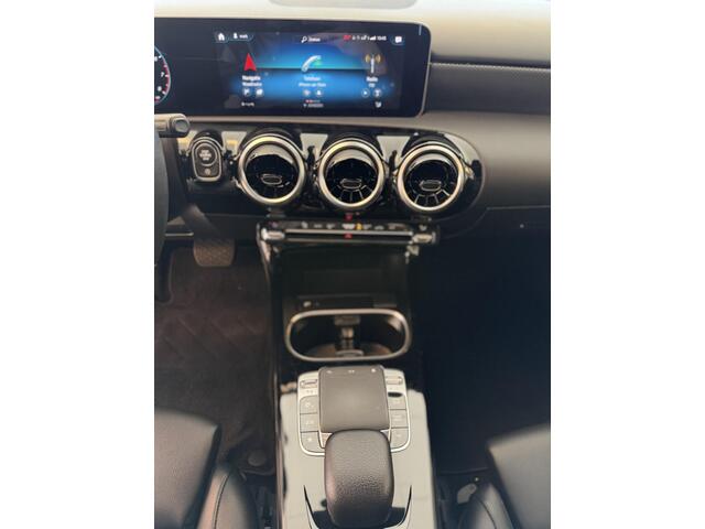 Mercedes-Benz A-KLASSE 220 Premium