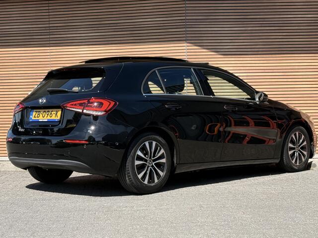 Mercedes-Benz A-KLASSE 180 Business Solution Panodak / Navi / Clima / Telefoon / Half Leer / Stoelverwarming