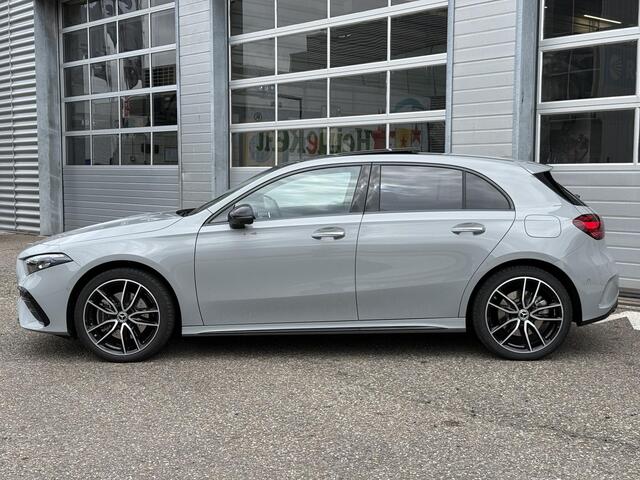 Mercedes-Benz A-KLASSE 250 e Business Solution AMG Permium plus pakket | memory stoelen | Nightpakket | 19 inch | Smartphone integratiepakket | Advanced sound systeem | Multibeam led |