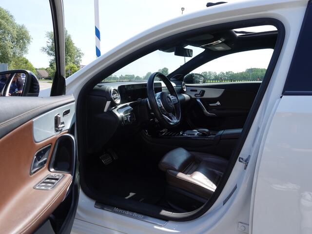 Mercedes-Benz A-KLASSE 200 Launch Ed. Premium+ AMG BURMESTER | PANO | VOL LEER | MEMORY