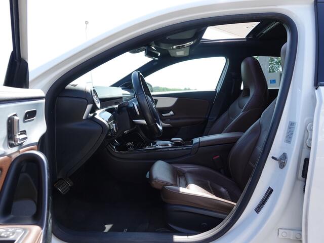 Mercedes-Benz A-KLASSE 200 Launch Ed. Premium+ AMG BURMESTER | PANO | VOL LEER | MEMORY