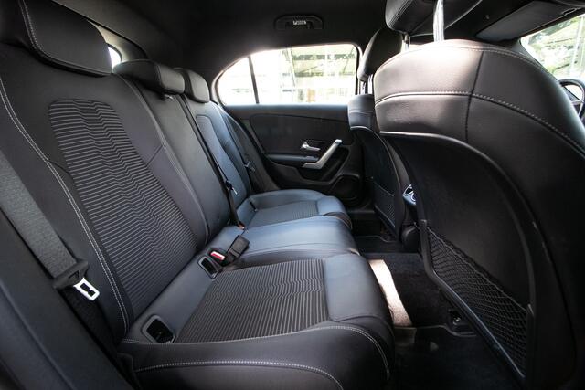 Mercedes-Benz A-KLASSE 200 Premium Plus Automaat - Navi | Camera