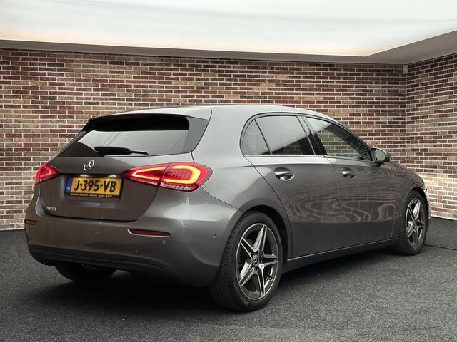 Mercedes-Benz A-KLASSE 180 Business Solution | LED| Widescreen|