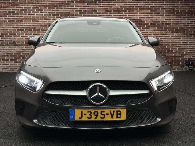 Mercedes-Benz A-KLASSE 180 Business Solution | LED| Widescreen|