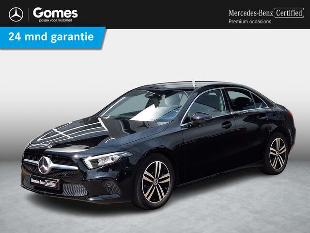 Mercedes-Benz A-KLASSE 180 Business Solution Luxury | Achteruitrijcamera | Widescreen | Sfeerverlichting | Stoelverwarming | LED verlichting