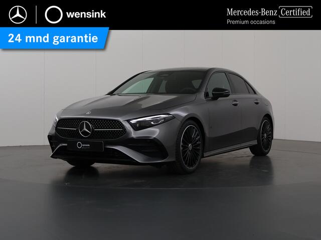 Mercedes-Benz A-KLASSE 180 Star Edition AMG Line | Night | Multispaaks velgen | Panoramasdak | Achteruitrijcamera | Sfeerverlichting | Keyless go |
