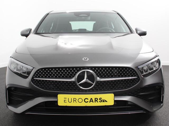 Mercedes-Benz A-KLASSE 200 177pk Automaat MHEV AMG Line Achteruitrij Camera Verwarmde voorstoelen Navigatie LED Climate control Adaptive Cruise control Parkeersensoren Apple Carplay & Android Auto