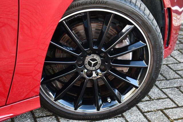 Mercedes-Benz A-KLASSE 250 e AMG-Line Pano 19inch Night Patagonia-red!
