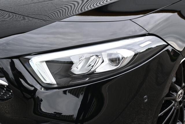 Mercedes-Benz A-KLASSE 250 e AMG Night pakket | Burmeister | Sfeerverlichting | Widescreen |