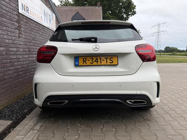 Mercedes-Benz A-KLASSE 180 AMG Night Edition Plus Lage km stand!! Nieuwstaat!
