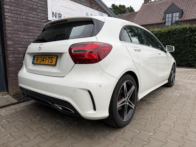 Mercedes-Benz A-KLASSE 180 AMG Night Edition Plus Lage km stand!! Nieuwstaat!