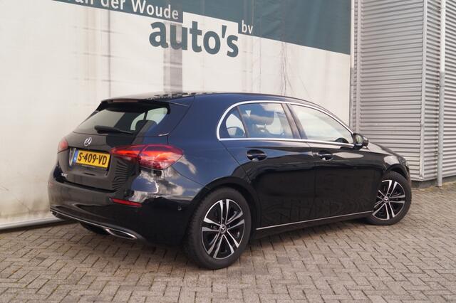 Mercedes-Benz A-KLASSE 180 Automaat Luxury Line -LED-ECC-PDC-CAM-