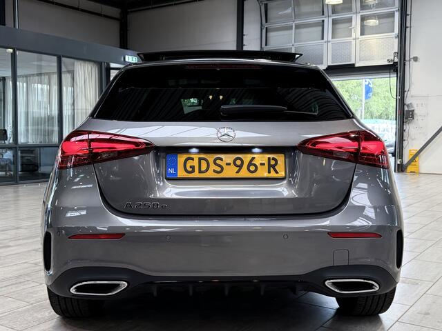 Mercedes-Benz A-KLASSE 250 e Star Edition AMG Line | Pano | Camera | LED | Stoelverw. | Adapt. cruise | orig. nl auto