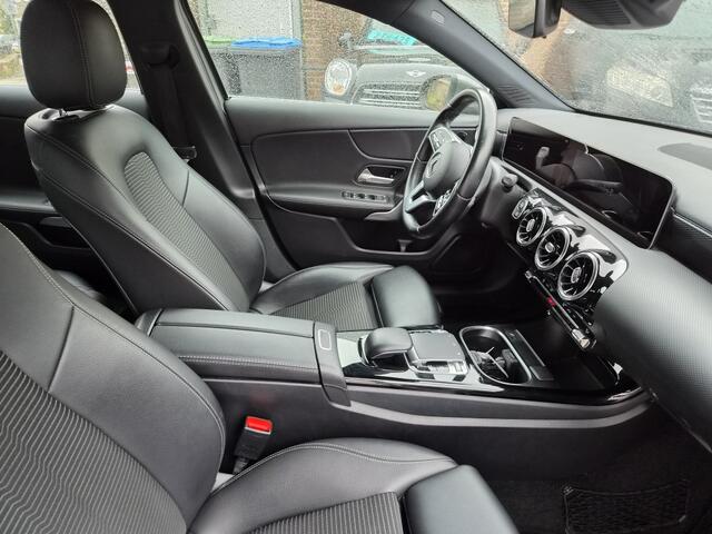 Mercedes-Benz A-KLASSE 180 Bns Solution AMG Automaat