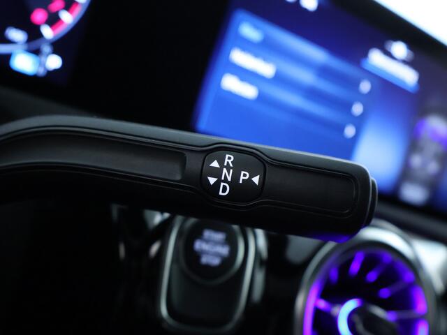 Mercedes-Benz A-KLASSE 250 e Business Solution AMG | Nightpakket | Parkeerpakket met achteruitrijcamera | KEYLESS GO | Sfeerverlichting |