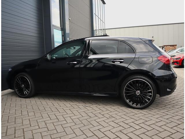 Mercedes-Benz A-KLASSE 250 e Star Edition AMG Line | Pano | ACC | 19 Inch | Stoelverwarming