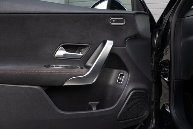 Mercedes-Benz A-KLASSE 250 e PANO CAMERA STOELVERWARMING LED