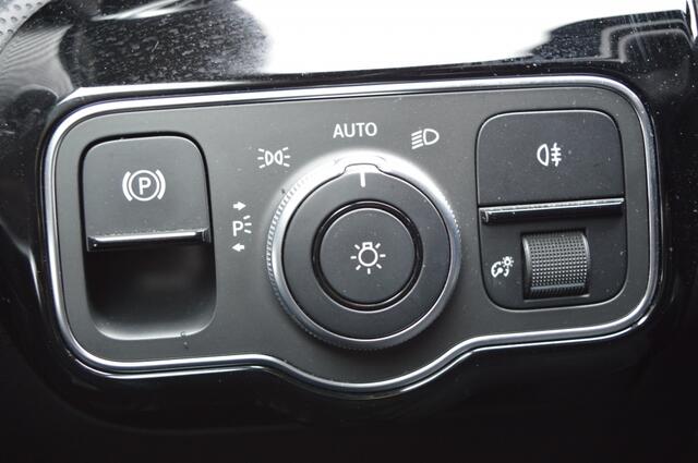 Mercedes-Benz A-KLASSE 200 Bns Sol. AMG, AUTOMAAT| NAVIGATIE| AIRCO/ECC| CRUISECONTROL|