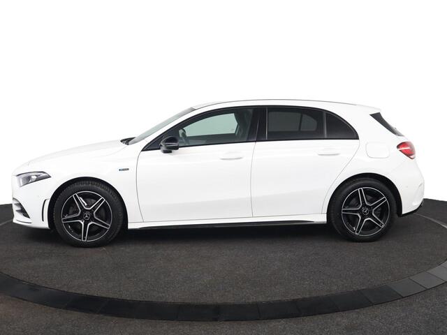 Mercedes-Benz A-KLASSE 250 e Business Solution AMG Limited