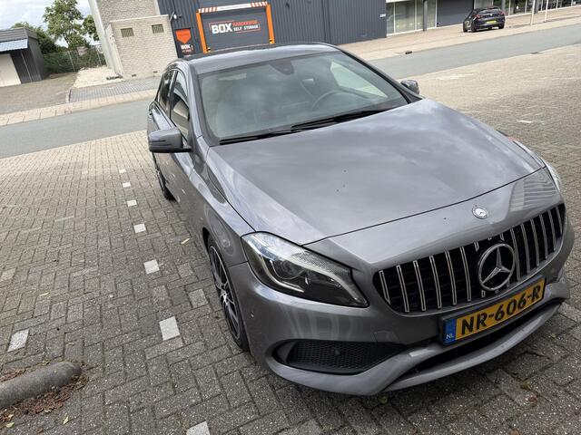 Mercedes-Benz A-KLASSE 180 AMG-Line | Navi | Led | Cruise |