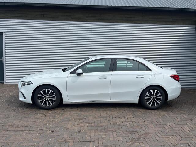 Mercedes-Benz A-KLASSE 180 Business Solution