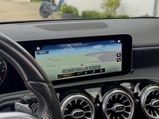 Mercedes-Benz A-KLASSE 200 AUT7 AMG-STYLING PREMIUM PLUS PANODAK LEDER 19 INCH-LMV NAVI CAMERA DIGI-DASH APPLE-CARPLAY LED PDC