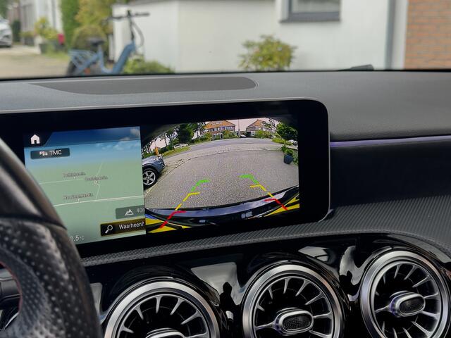 Mercedes-Benz A-KLASSE 200 AUT7 AMG-STYLING PREMIUM PLUS PANODAK LEDER 19 INCH-LMV NAVI CAMERA DIGI-DASH APPLE-CARPLAY LED PDC