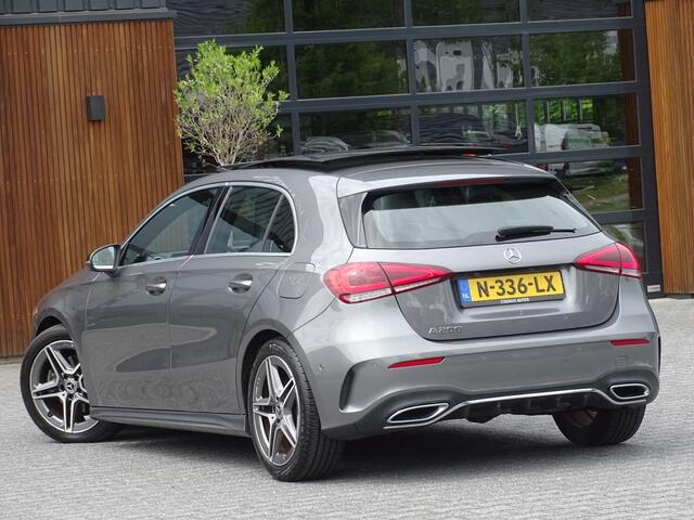 Mercedes-Benz A-KLASSE 200 163PK automaat / Premium / AMG pakket / LED