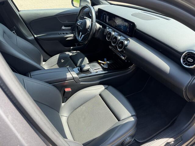 Mercedes-Benz A-KLASSE 200 Business Solution Luxury Carplay/Stoelverw