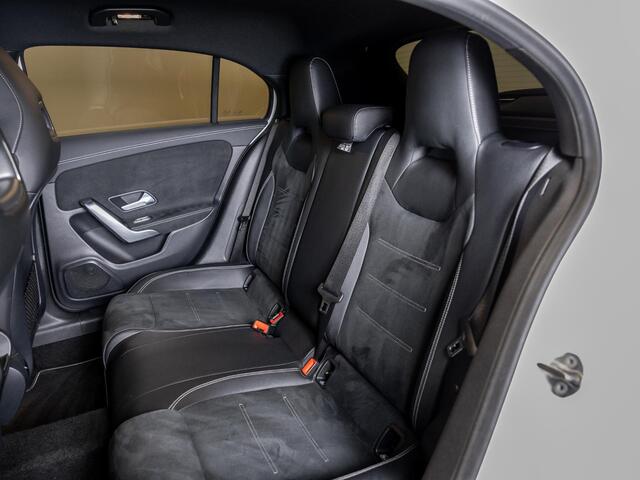 Mercedes-Benz A-KLASSE 250 e Business Solution AMG Limited / 218pk / Sfeerverlichting / Stoelverwarming /