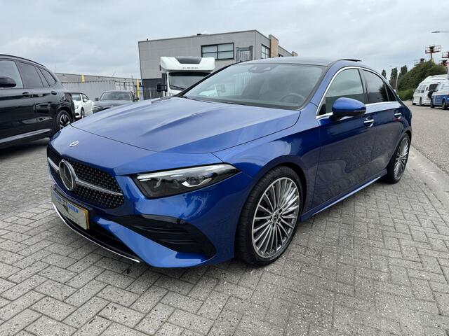 Mercedes-Benz A-KLASSE 250 e AMG Line Panorama | Widescreen | Distronic