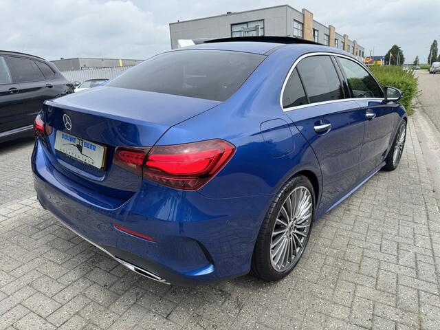 Mercedes-Benz A-KLASSE 250 e AMG Line Panorama | Widescreen | Distronic
