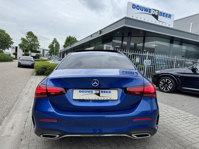 Mercedes-Benz A-KLASSE 250 e AMG Line Panorama | Widescreen | Distronic