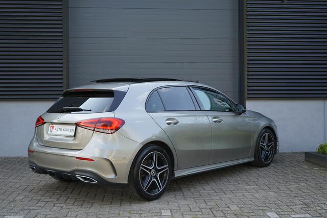 Mercedes-Benz A-KLASSE 220 AMG / Pano/Ambilight/Camera/Keyless