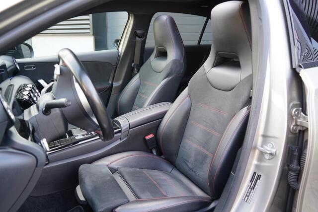 Mercedes-Benz A-KLASSE 220 AMG / Pano/Ambilight/Camera/Keyless