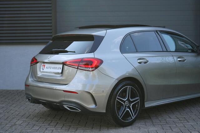 Mercedes-Benz A-KLASSE 220 AMG / Pano/Ambilight/Camera/Keyless