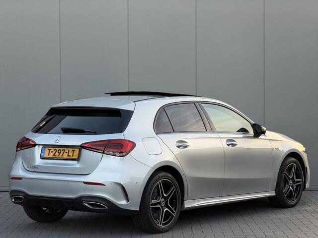 Mercedes-Benz A-KLASSE 250 e AMG Night Premium Plus | Panorama | Sfeer | 360 Cam | Distronic | Apple CarPlay